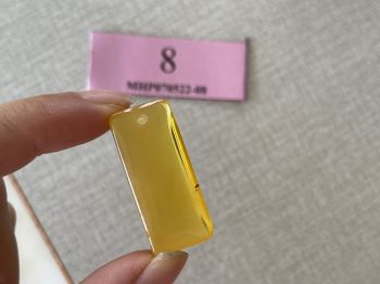 Mặt dây chuyền hổ phách MHP070522-08