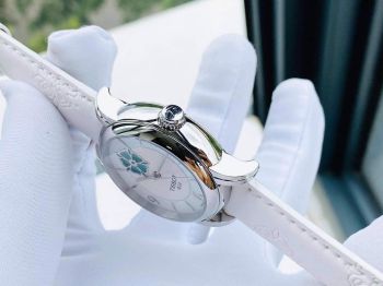 Đồng hồ TISSOT Lady Heart Flower T050.207.17.117.05