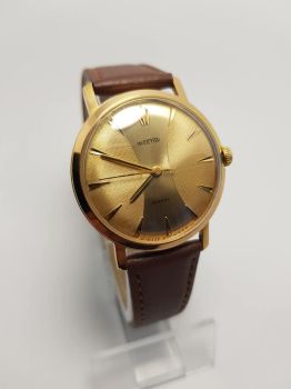 Wostok Đồng hồ Liên Xô bọc vàng máy 2209 cơ lên giấy 18 jewels