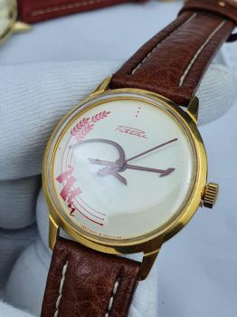 Đồng hồ búa liềm Raketa cực độc máy cơ lên giây