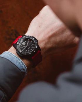 Đồng Hồ Nam Luminox Master Carbon SEAL Automatic - Military Dive Watch XS.3875 - 45mm