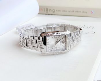 Versace Tonneau Lady Watch - Sự kết hợp tuyệt vời giữa lịch sử và thiết kế tinh tế