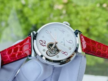 Đánh giá chi tiết Seiko Lukia SSVM030 - Lịch sử, thiết kế, tính năng, hoạt động và giá cả.