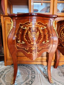 Đôn tân cổ điển từ Châu Âu, chân thân bọc đồng