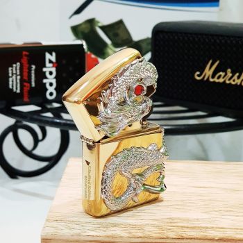 Mẫu Bật lửa ZIPPO 252BL001 rồng bạc ốp nổi 3D quấn ngọc đỏ quanh thân zip