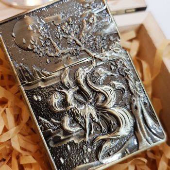 Bật lửa Zippo BL023 - Mẫu zr mang tên Cửu Vỹ Hồ với họa tiết mô phỏng lại truyền thuyết về cáo 9 đuôi trong văn hóa Nhật Bản