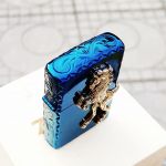 Bật lửa Zippo 252BL048 Ngựa 3D phiên bản mới nhất với hình ngựa ốp nổi màu vàng
