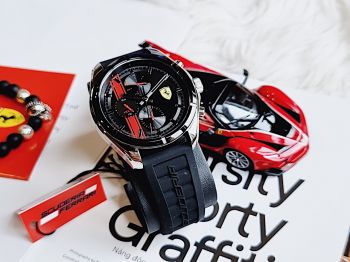 Set gồm đồng hồ kèm xe hơi phiên bản Ferrari mini cực chất 0870060